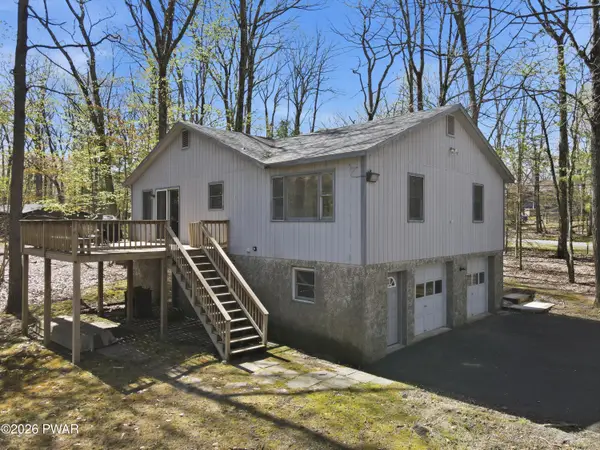 150 Yacht Club Drive, Greentown, PA 18426
