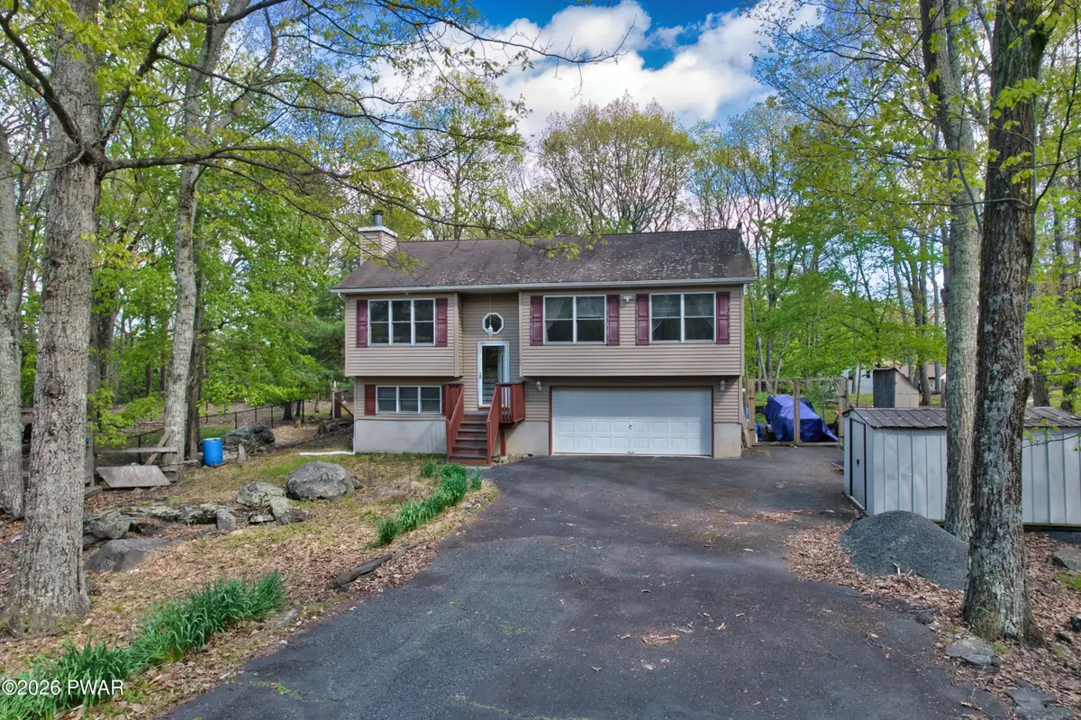102 Autumn Road, Dingmans Ferry, PA 18328 - #1