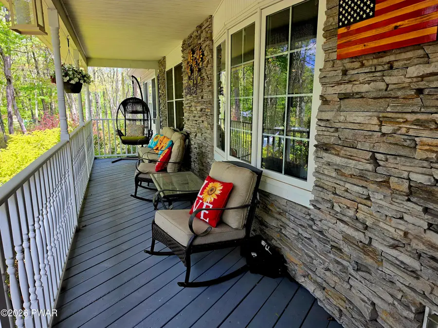 807 E Spur Court, Lords Valley, PA 18428 - #3