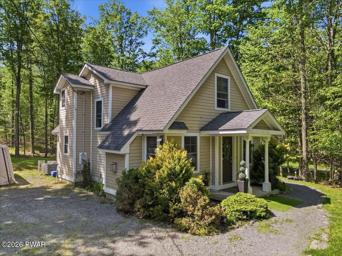 142 Wallenpaupack Drive, Greentown, PA 18426 - #1