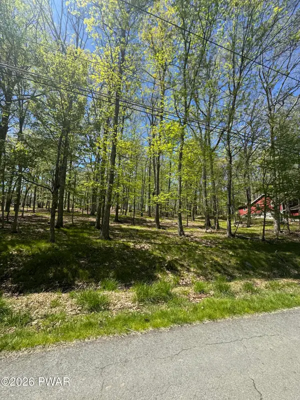 Lot # 90 Forest Ridge Drive, Hawley, PA 18428