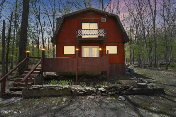 227 Upper Independence Drive, Lackawaxen, PA 18435