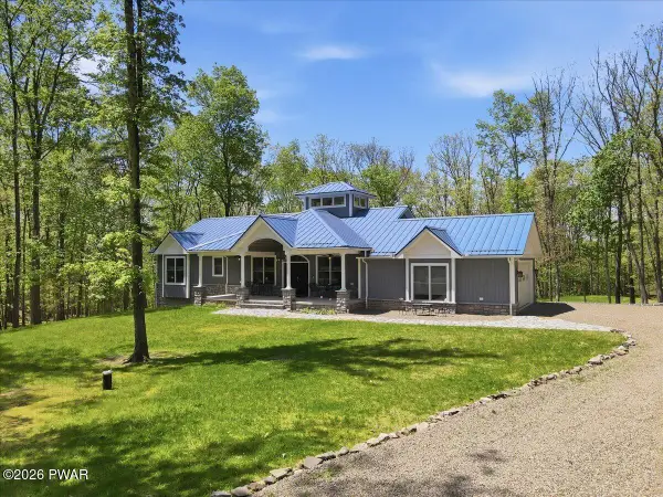 115 Ridgewood Lane, Hawley, PA 18428