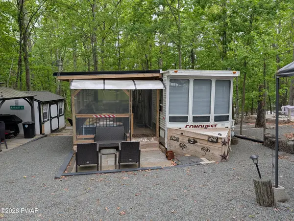 186 Shohola Parkway N, Shohola, PA 18458