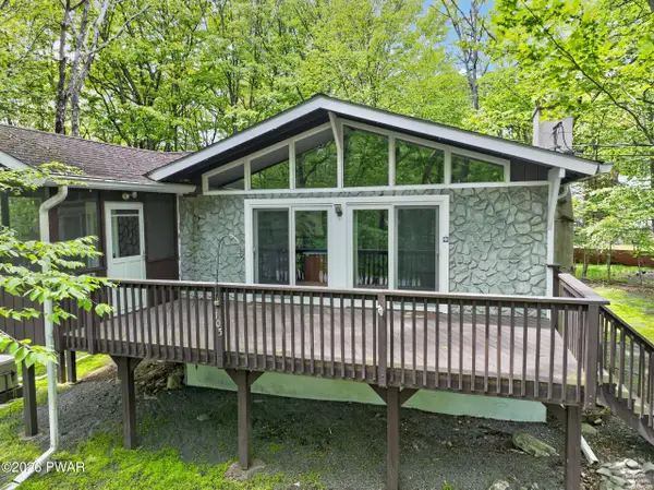 105 Stafford Court, Milford, PA 18337