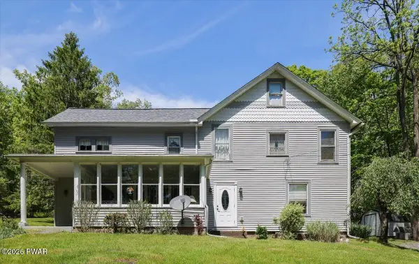 327 Garfield Avenue, Hawley, PA 18428