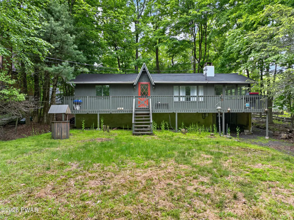 158 Mountain Lake Drive, Dingmans Ferry, PA 18328 - #1