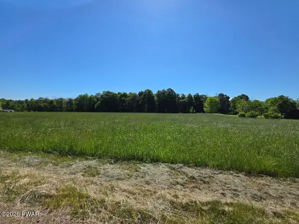 Stock Farm Road, Lake Ariel, PA 18436