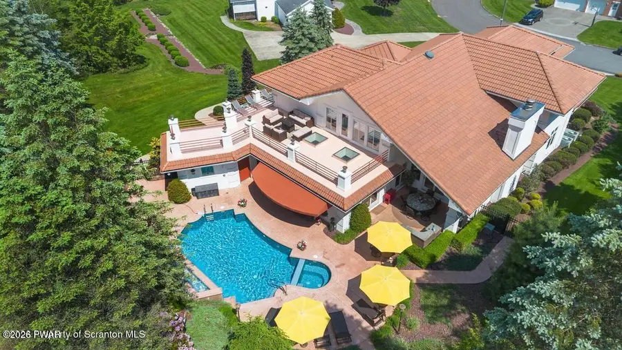 25 Blythe Drive, Peckville, PA 18452 - #2