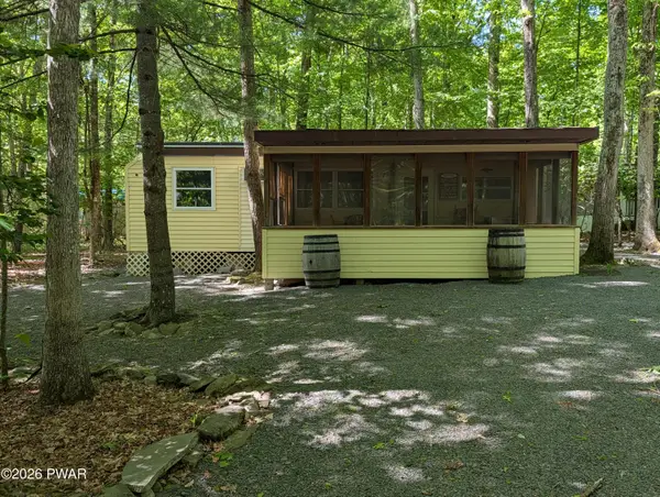 146 Clubhouse Drive, Shohola, PA 18458