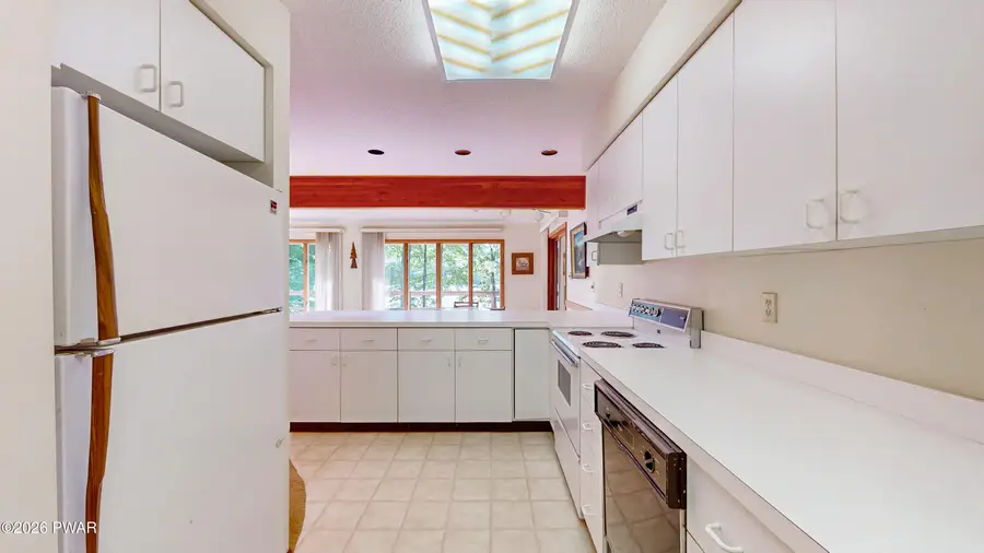 113 E Shore Drive, Hawley, PA 18428 - #3