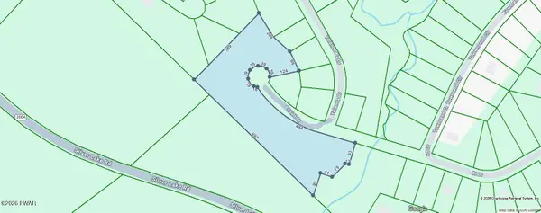 Saint Court, Dingmans Ferry, PA 18328