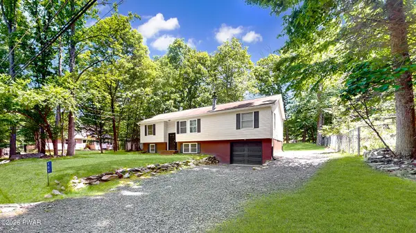 102 Forest Road, Dingmans Ferry, PA 18328