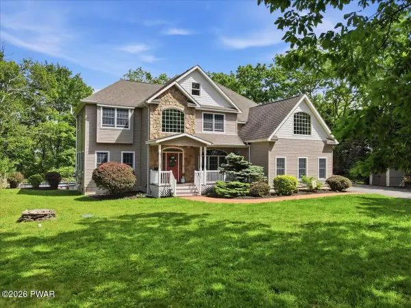 111 Highland Lane, Hawley, PA 18428
