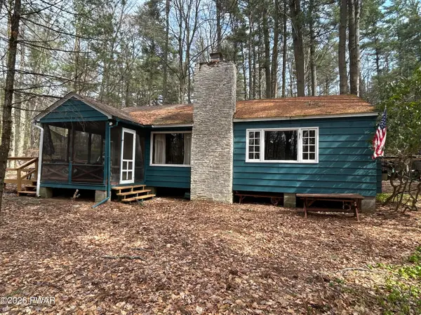 111 Deer Xing, Paupack, PA 18451