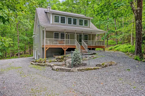 113 Oriole Place, Lackawaxen, PA 18435