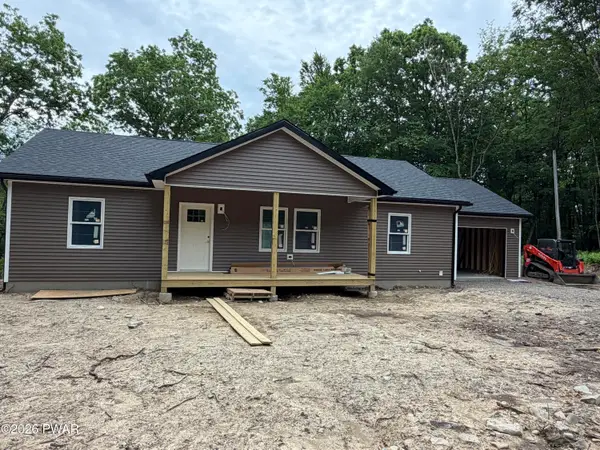 321 Pocono Mountain Forest Drive, Dingmans Ferry, PA 18328