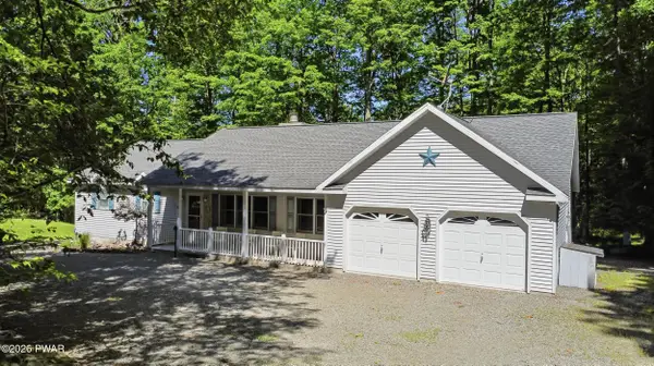61 Phillips Road, Newfoundland, PA 18445