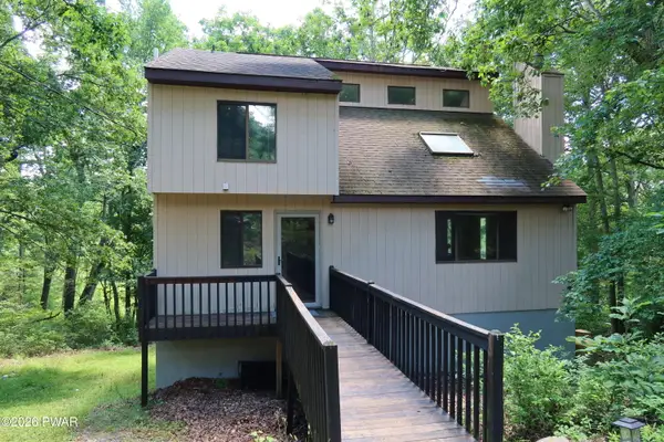 804 Wagoner Place, Hawley, PA 18428