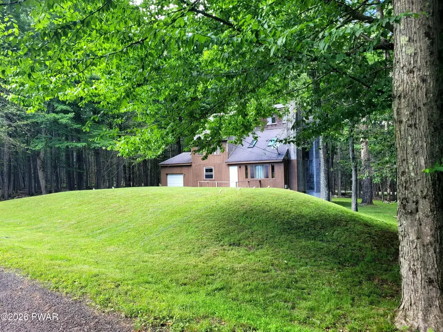 1040 Bear Drive, Newfoundland, PA 18445 - #3