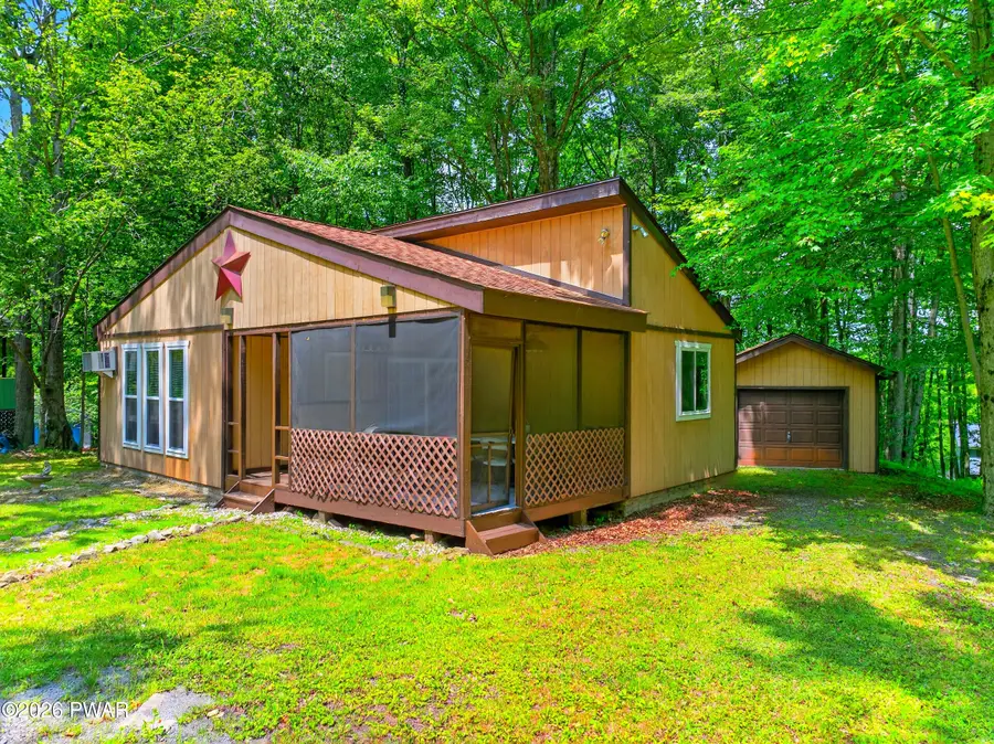 521 Cedarwood Terrace, Hamlin, PA 18427 - #2