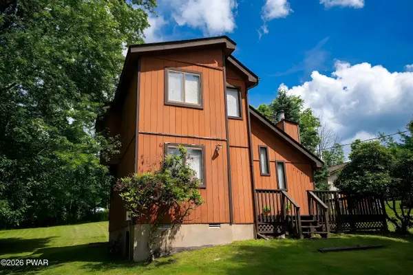 42 Glenwood Lane, Lake Ariel, PA 18436