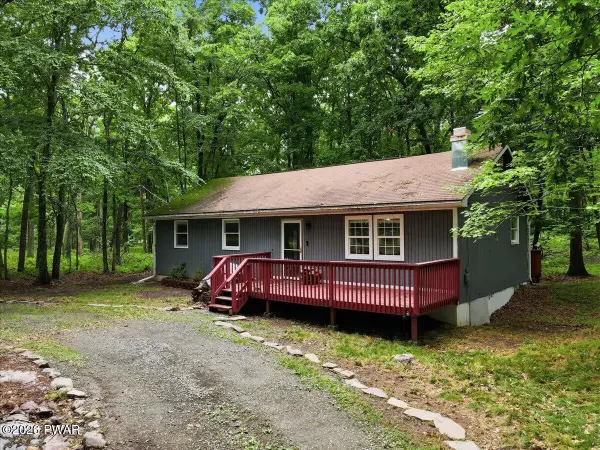 337 Oak Hill Road, Hawley, PA 18428