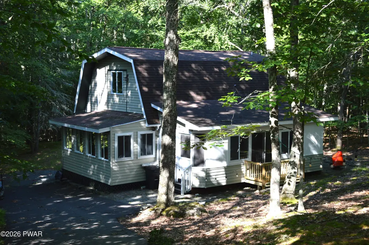 121 Ledgeview Drive, Hawley, PA 18428 - #1