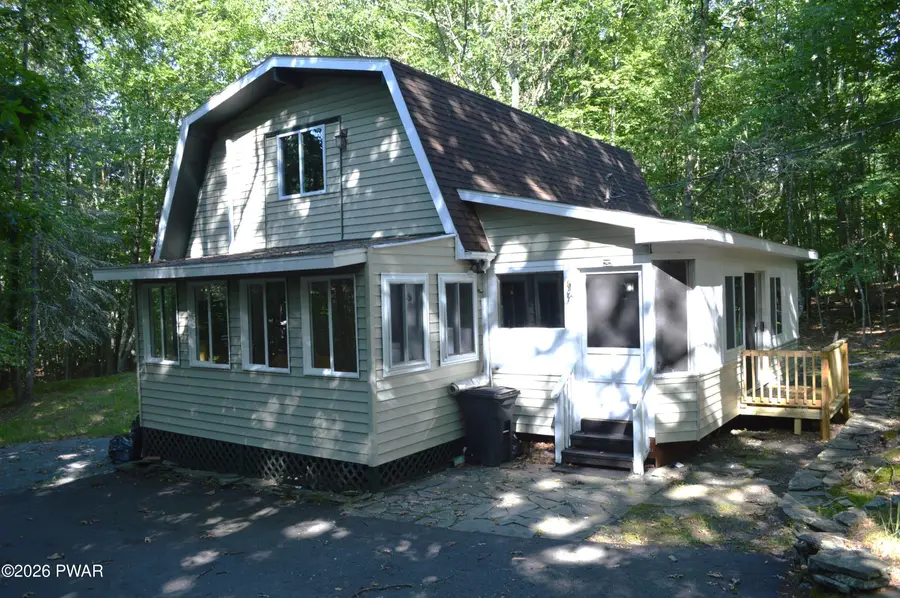 121 Ledgeview Drive, Hawley, PA 18428 - #2