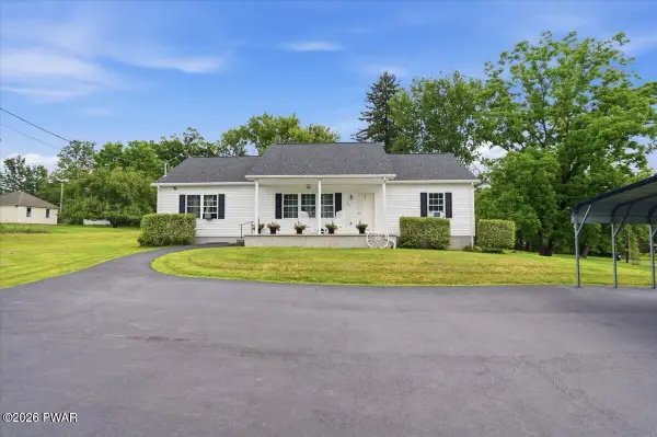 386 Belmont Street, Waymart, PA 18472