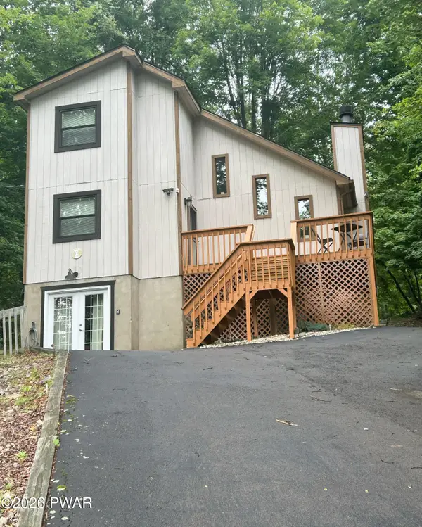 44 Northgate Court S, Lake Ariel, PA 18436