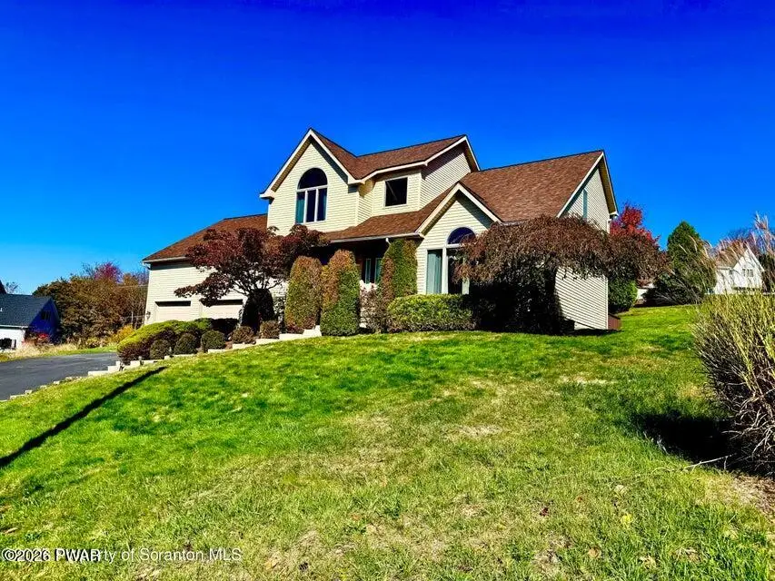 100 Rabbit Run, Clarks Summit, PA 18411 - #1