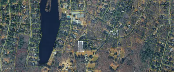 Witch Hazel Lane, Milford, PA 18337