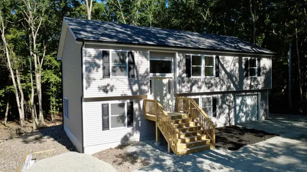 131 Buck Run Drive, Milford, PA 18337