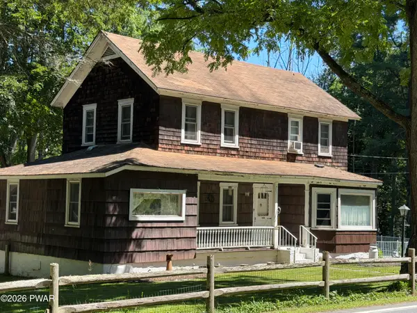 1507 Rt 590, Hawley, PA 18428