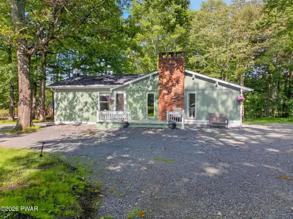 229 Lake Forest Drive, Dingmans Ferry, PA 18328