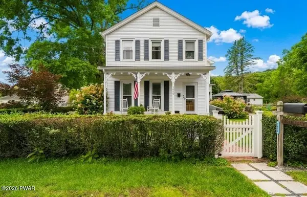 1000 1st Street, Matamoras, PA 18336