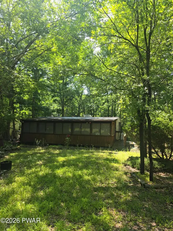 5116 Commanche Drive, Shohola, PA 18458