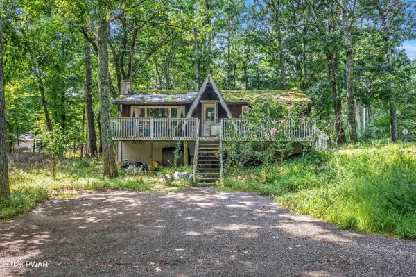 101 Daisy Lane, Dingmans Ferry, PA 18328