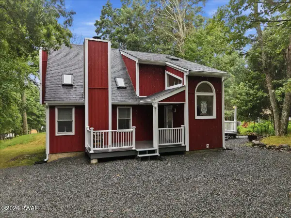 102 Spruce Court, Milford, PA 18337