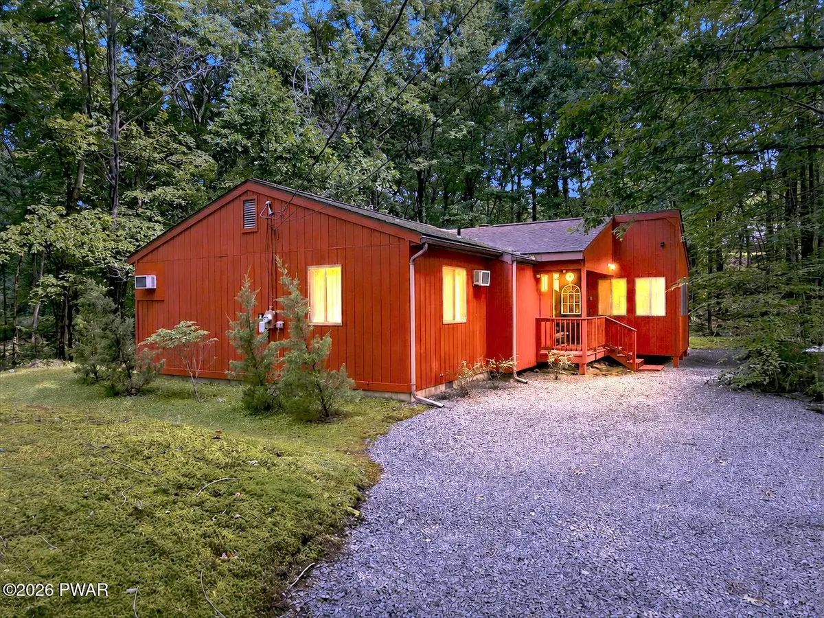 105 Village Lane, Lords Valley, PA 18428 - #1