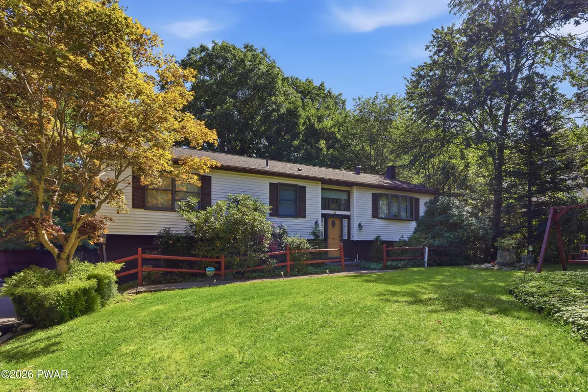 3 Devonshire Lane, Mount Pocono, PA 18344 - #1