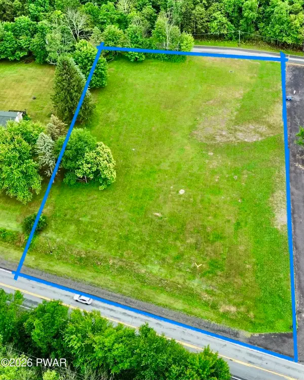 Address Withheld By Seller, Lake Ariel, PA 18436