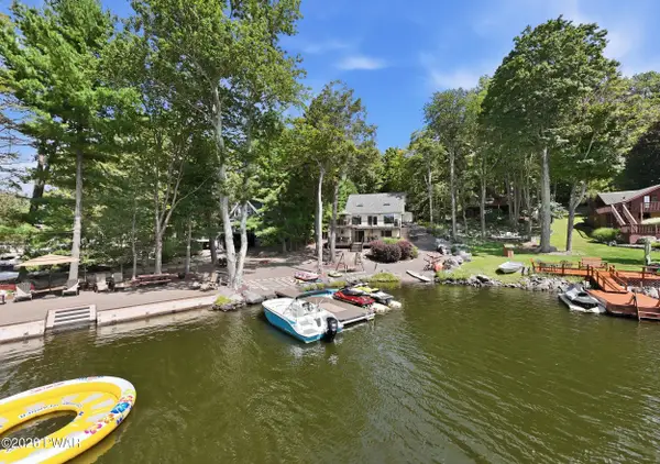 2043 Roamingwood Road, Lake Ariel, PA 18436