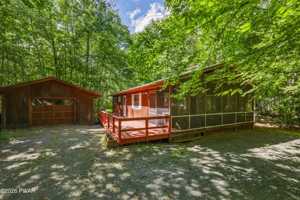 132 Pommel Drive, Lords Valley, PA 18428