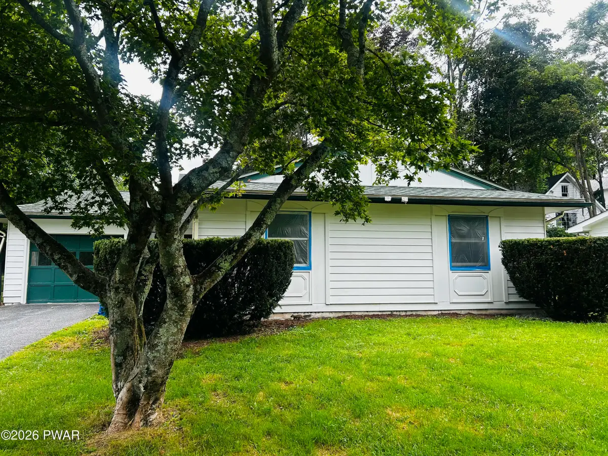 213 E Catherine Street, Milford, PA 18337 - #1
