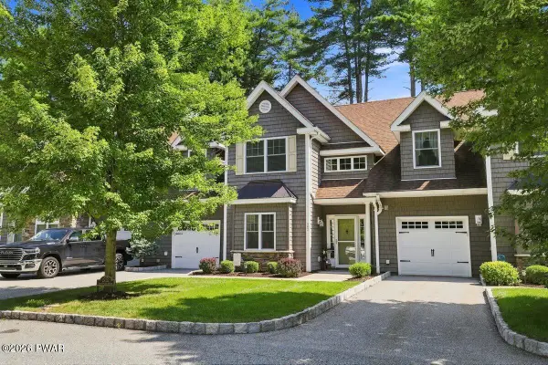 502 Braeburn Path, Matamoras, PA 18336