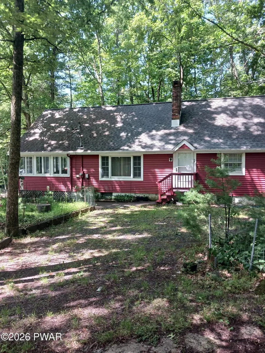 107 Fawn Lake Drive, Dingmans Ferry, PA 18328 - #2