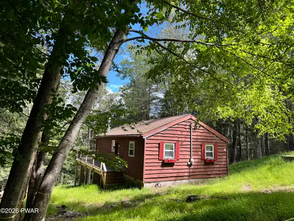 112 Deerfoot Road, Lake Ariel, PA 18436
