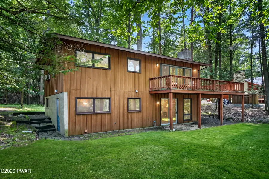 104 Waterfront Drive, Greentown, PA 18426 - #2
